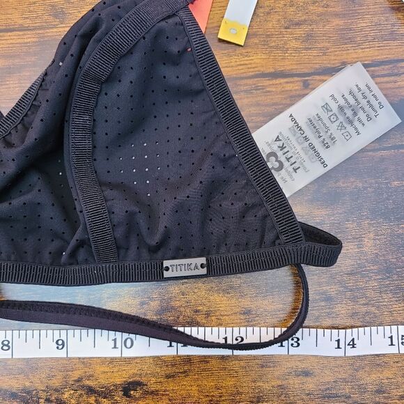 NWT Titika Marguerite Black Strappy Perforated Low Impact Bra 10 - Picture 5 of 7